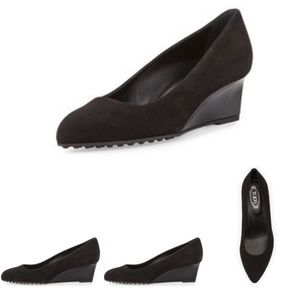 Tod’s Suede Demi Wedge Pump Black size 38.5 Auth.